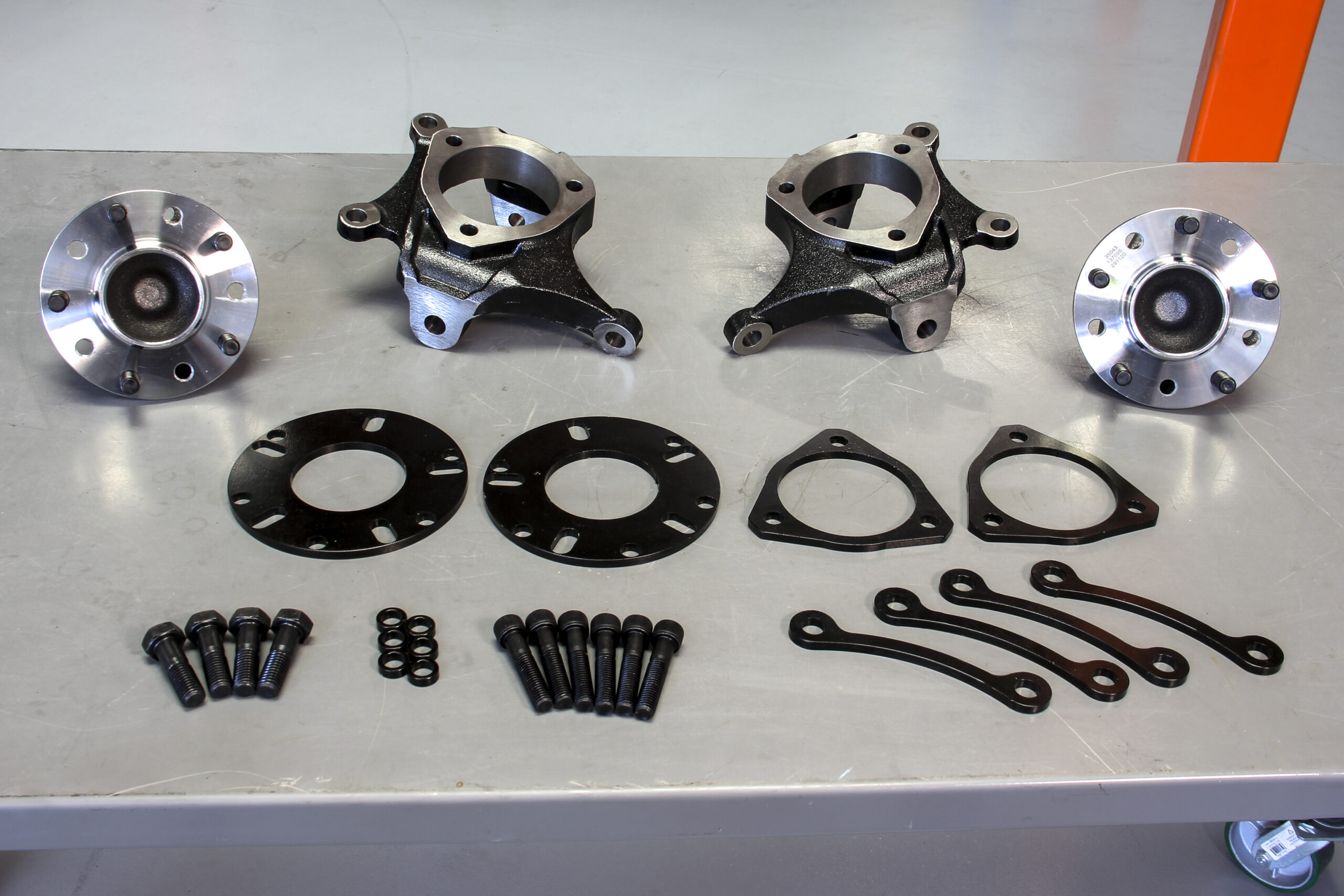 new-product-corvette-style-mustang-ii-spindles-and-hubs-team-cpp